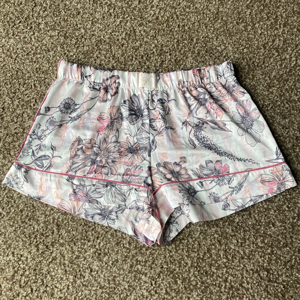 Victoria’s Secret Floral Sleep Shorts Size Medium